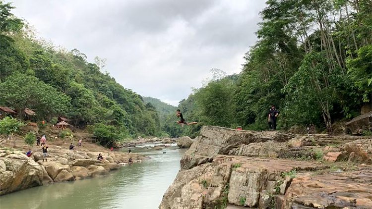 Leuwi Eretan, Eksotisme Wisata Alam Tersembunyi di Nangelasari