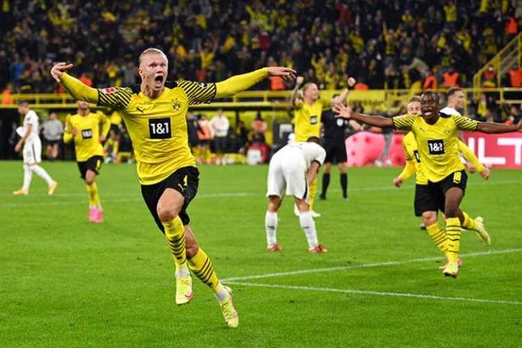 Erling Haaland Bawa Dortmund Menang Saat Menit Akhir