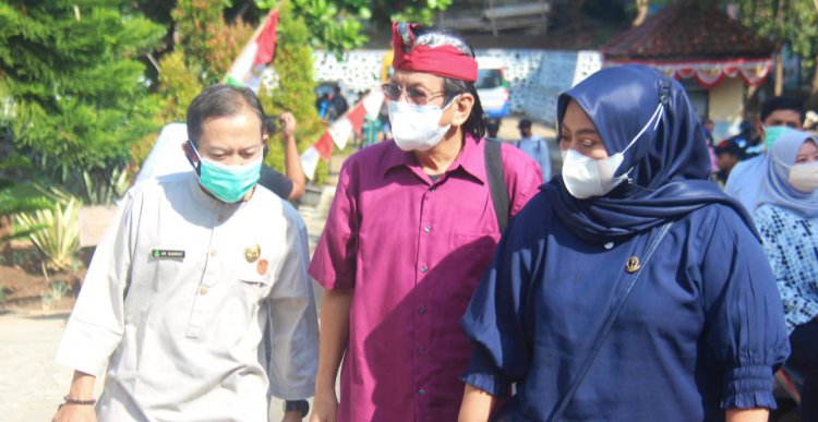 DPRD Jabar Pantau Vaksinasi di SMKN 2 Kota Cimahi