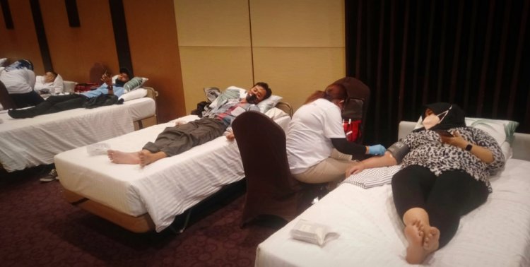 Peringati 10 Tahun Hotel Santika Tasik, Permatadora dan PMI Gelar Donor Darah