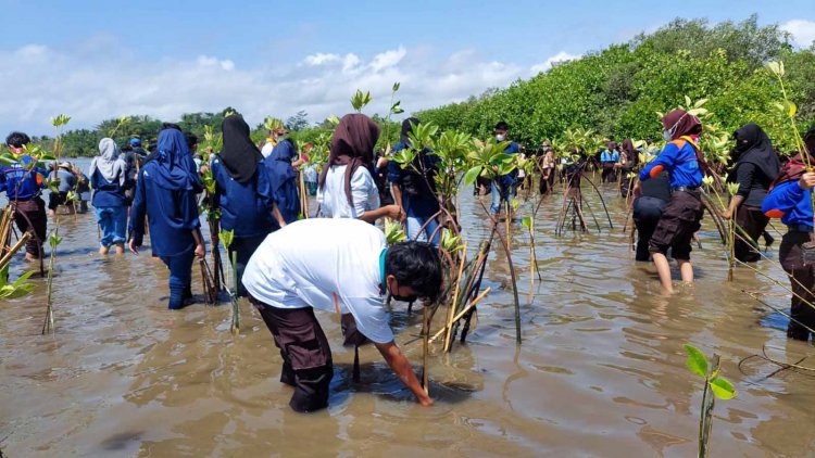 Gelar WCD 2021, GenBI Tasik Ajak Masyarakat Peduli Lingkungan Pesisir Pantai