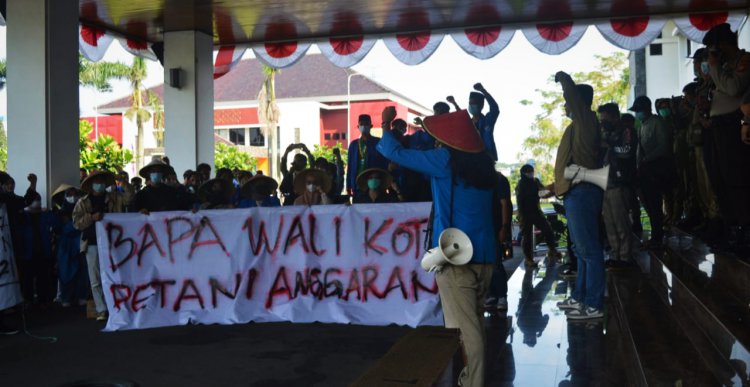 Gruduk Bale Kota Tasik, PMII Soroti Kebijakan LP2B