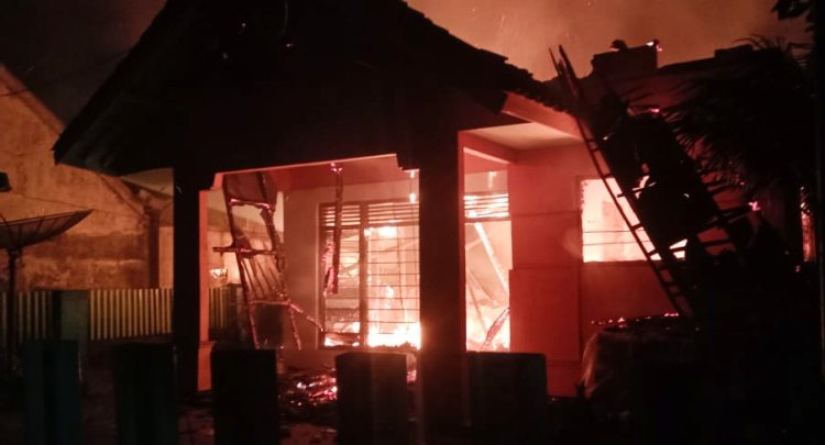 Rumah di Jamanis Terbakar, Korban Belum dapat Perhatian Pemerintah Setempat