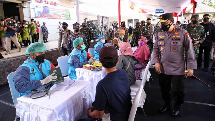 Gandeng PCNU Banyuwangi, Kapolri Kejar Target 70 Persen Vaksinasi