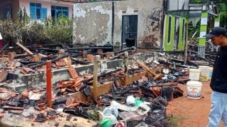 Rumah Ludes Terbakar, Pemilik Ditaksir Rugi Ratusan Juta Rupiah