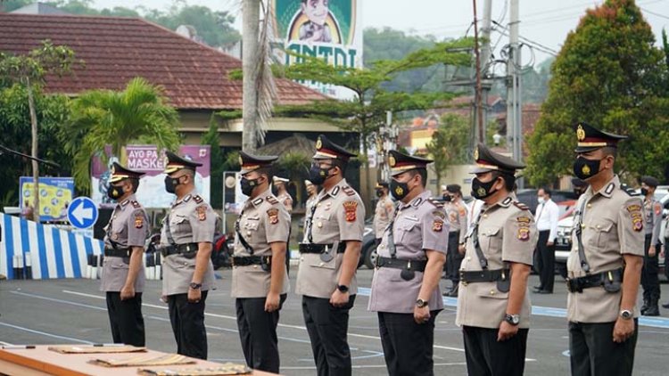 Tingkatkan Kinerja, Sejumlah Pati Polres Tasik di Mutasi