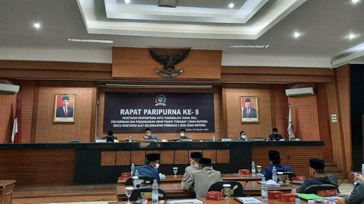 Pandangan Umum Fraksi Partai Golkar pada Tiga Raperda Kota Tasik