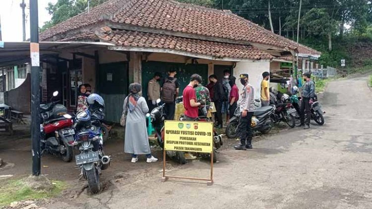 Muspika Tanjungjaya Gelar Operasi Yustisi dan Vaksinasi