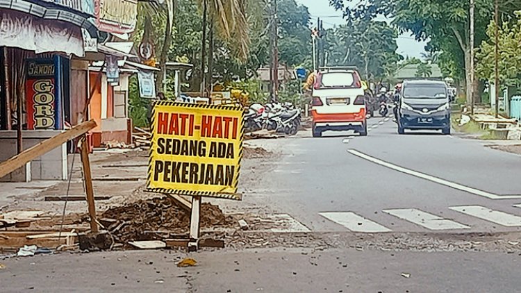 Permohonan Maaf Dinas PUTR Kota Tasikmalaya Kepada Masyarakat Pengguna Jalan