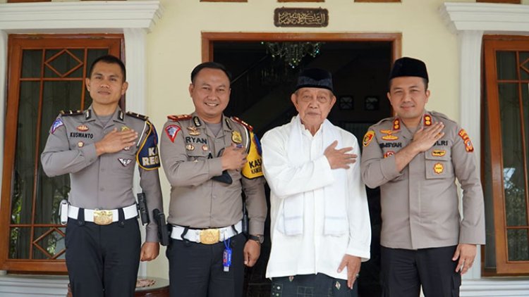 Kunjungi Ponpes Cipasung, Kapolres Tasik Ajak Jaga Kondusifitas