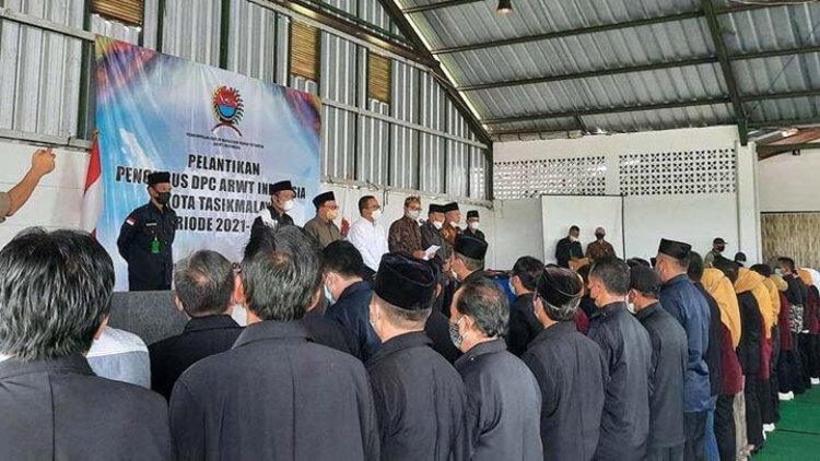 Ketua DPRD Kota Tasik Hadiri Pelantikan Pengurus ARWT