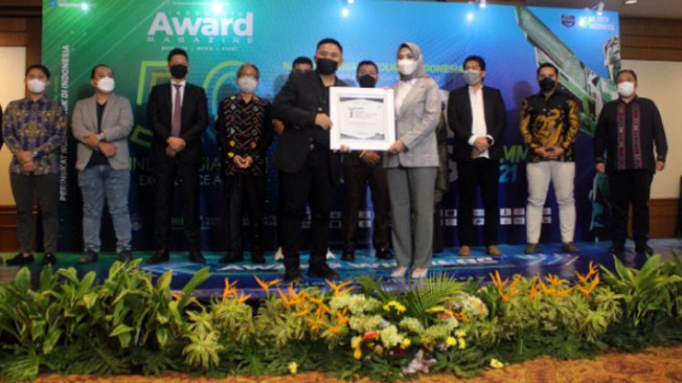 Advokat Asal Ciamis Raih Penghargaan Indonesia Award Best Lawyer 2021