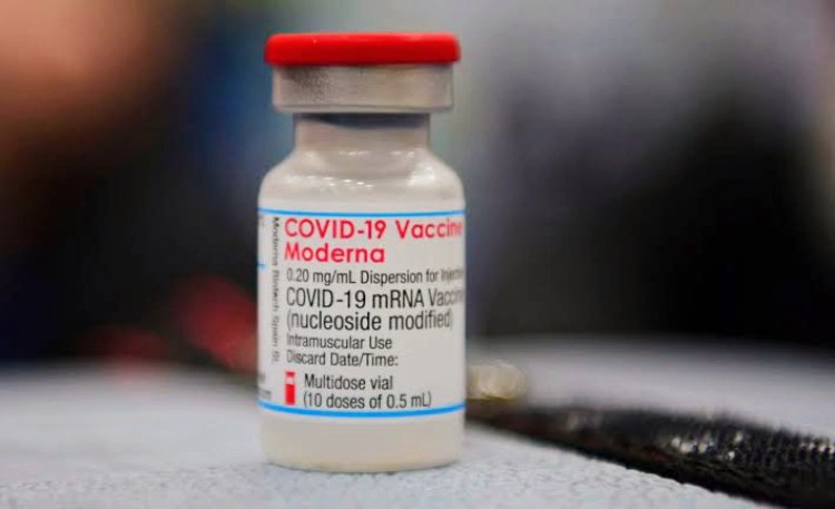 Kembali, 1,5 Juta Dosis Vaksin Moderna Tiba di Tanah Air