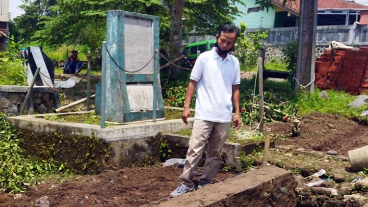 Peduli Sejarah, TTD Perbaiki Tugu Batalyon Beruang Merah