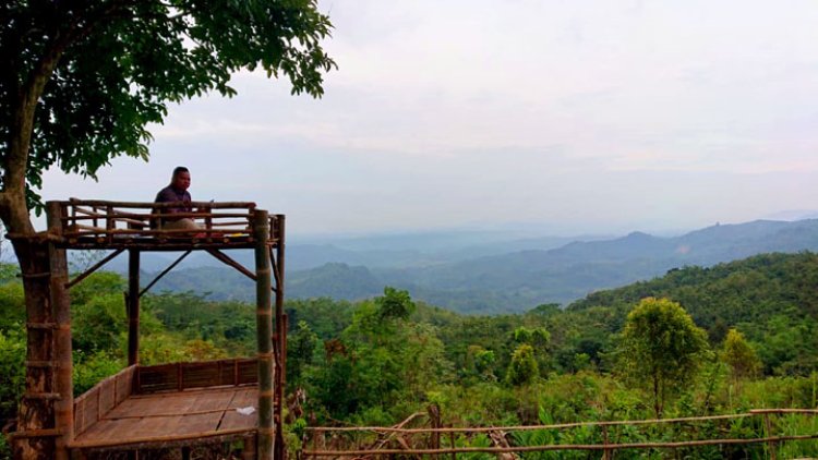 Pangangonan Hill Suguhkan Pemandangan Indah di Karangjaya