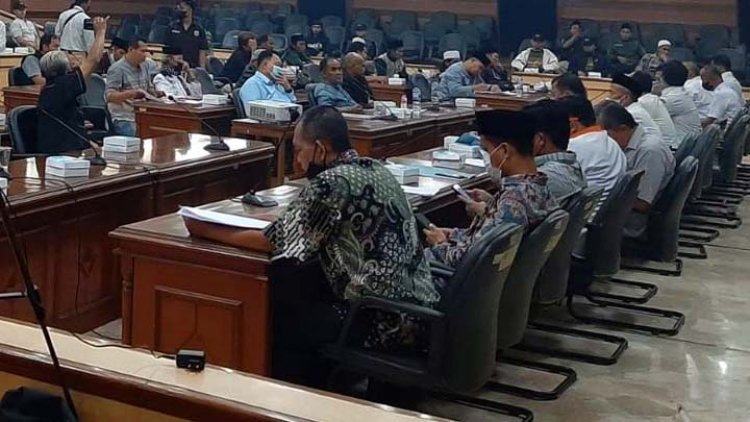 Muslim Tegaskan Pemerintah Harus Sediakan Tanah Pemakaman