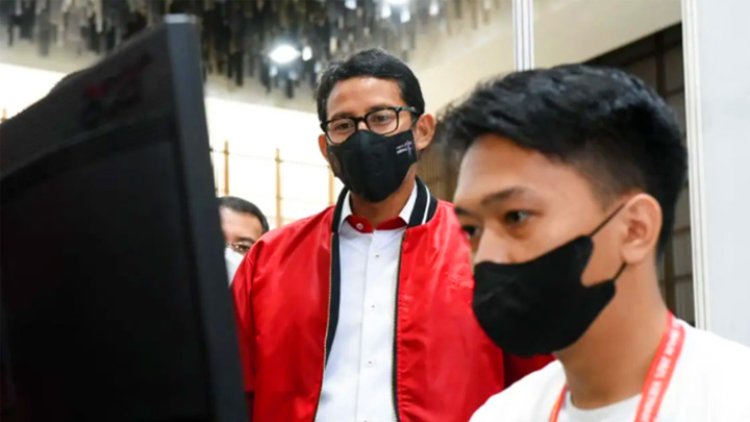 Sandiaga Uno Sambangi Pelatnas Esports untuk SEA Games