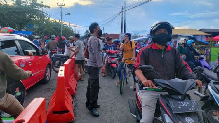 Polsek Cibeureum Antisipasi Kemacetan di Simpang Lanud