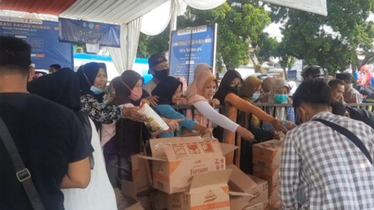 Operasi Pasar Murah Kota Tasik, Minyak Goreng Jadi Buruan Warga