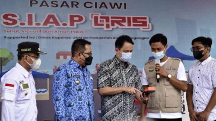 Bupati Ade Dampingi Kunjungan Kerja Wakil Menteri Perdagangan Ke Pasar