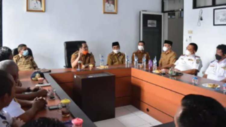 Pasca Libur Lebaran, Bupati Ade Gelar Silaturahmi dan Sidak BKPSDM dan Dishubkominfo