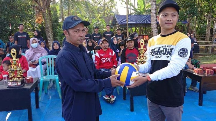 Camat Cineam Buka Turnamen Bola Voli Aldira Cup