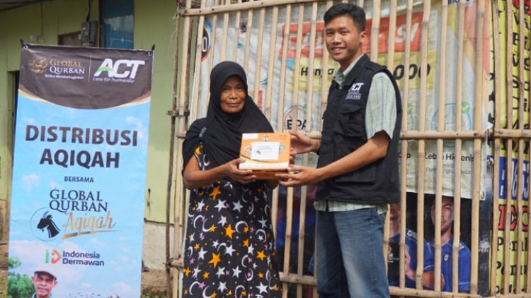 Warga Kampung Pemulung Dapat Paket Makanan Lengkap Bergizi dari ACT