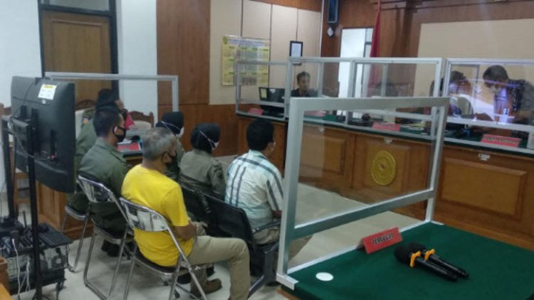 Sidang Tipiring Tiga Pasangan Mesum, Hakim Jatuhkan Sangsi Denda