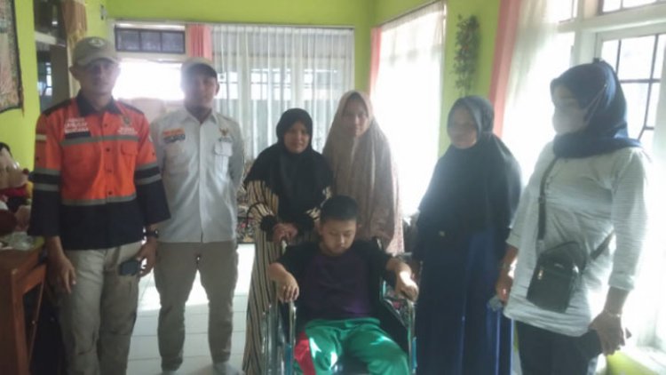 Menderita Lumpuh, Nazma Dapat Bantuan Kursi Roda dari Baznas Kota Tasik