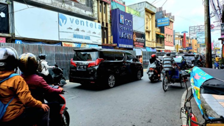 Konsep Lapak PKL HZ dan Cihideung Pasca Pedestrian Belum Jelas