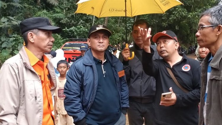 Gercep, Wakil Bupati Tasikmalaya Tinjau Lokasi Longsor Salopa