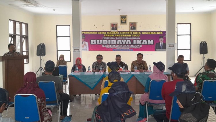 Puluhan Warga Kel. Cipawitra Diberi Pelatihan Budidaya Ikan