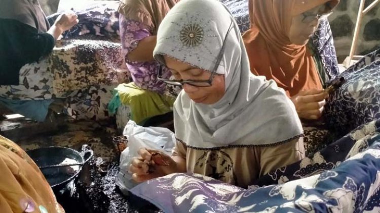 Batik Tulis Sukapura Warisan Nenek Moyang