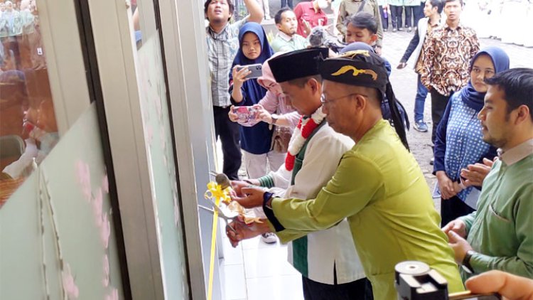 Rawat Lansia, SMK Bhakti Kencana Tasikmalaya Resmikan Program BK Senior Care