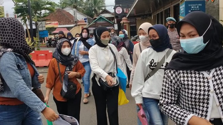 Jadi Korban Arisan Bodong, Puluhan Perempuan Muda dan Ibu Rumah Tangga Lapor Polisi
