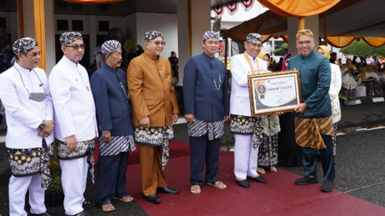 Komitmen Berikan Pelayanan Terbaik, RS Jasa Kartini Terima Penghargaan