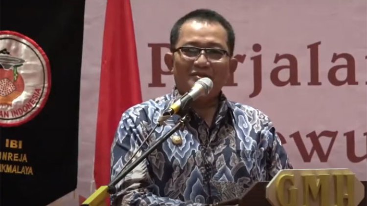 Hadiri Rakercab IBI, Bupati Ade: Profesi Bidan Luar Biasa