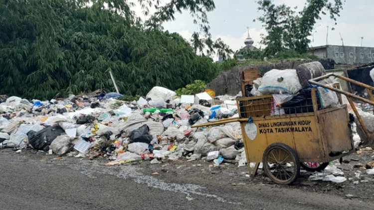 Sampah di Kota Tasik Kian Parah, Murjani; Think to Do Nya Nggak Jelas