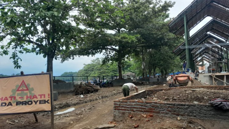 Pekerjaan Revitalisasi Situ Gede Molor dari Target