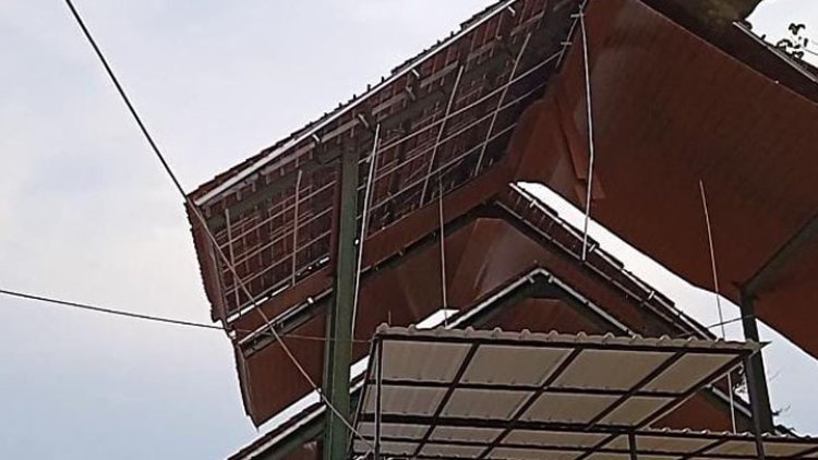 Ditiup Angin, Plafon Atap Bangunan Hasil Revitalisasi Situ Gede Rusak