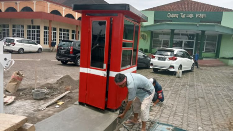 Imbas Alun Alun, Area Parkir Mesjid Agung Singaparna Dipasang Fortal Otomatis