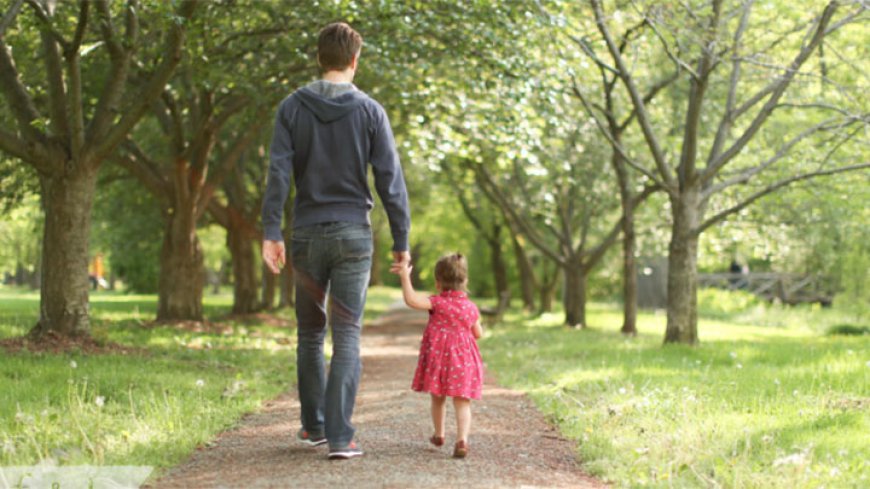 Pentingnya Peran Ayah dalam Tumbuh Kembang Anak