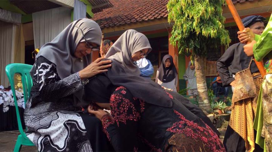 Meriah Sekaligus Penuh Haru, SDN 1 Manonjaya Lepas 40 Murid