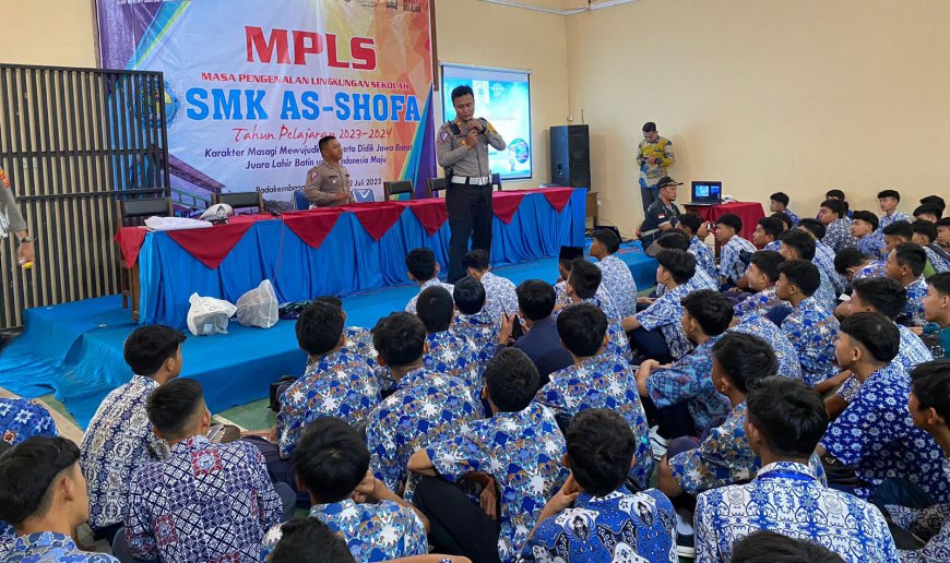 Kasatlantas Polres Tasik Beri Arahan dan Edukasi Ratusan Siswa SMK