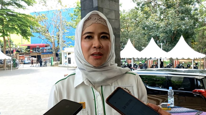 Hj Nurhayati Bekali Gen Z Kemampuan Digital Marketing