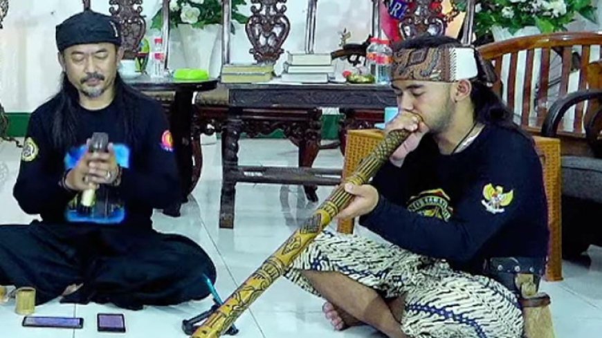 Nunu Nuryana, Pelindung Seni Karinding dan Gongti yang Berjuang untuk Lestarikan Warisan Kesenian Sunda