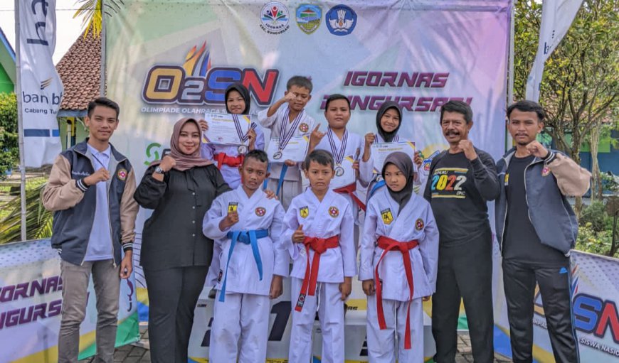 Atlet Karate SDN Sukamulya Sabet Juara I dan II pada O2SN Tingkat Kec. Bungursari