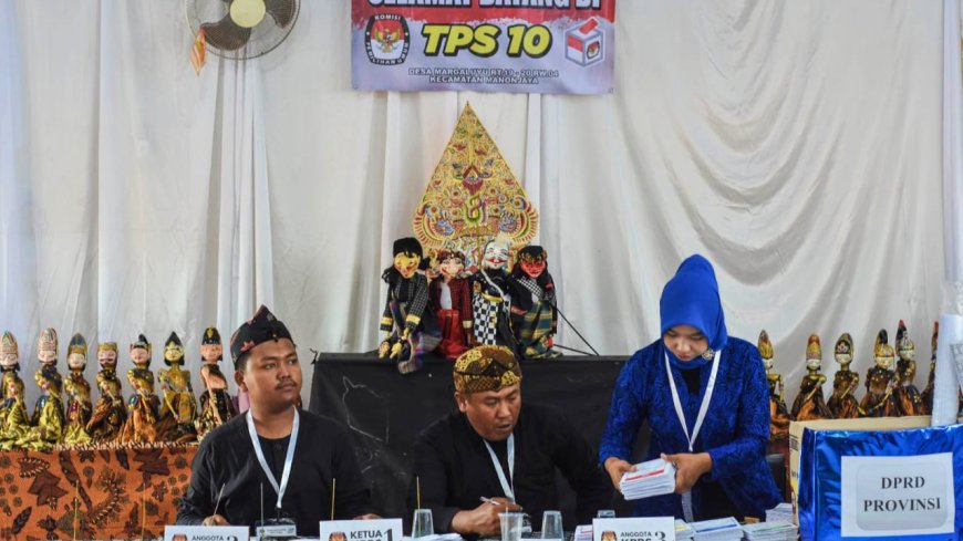 Unik, TPS 10 di Margaluyu Manonjaya Sajikan Nuansa Seni Wayang Golek