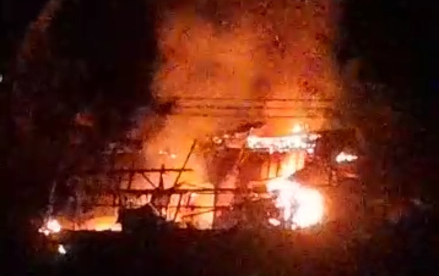 Ditinggal Pergi Mengaji, Rumah Pembuat Sale Pisang di Parungponteng Ludes Terbakar