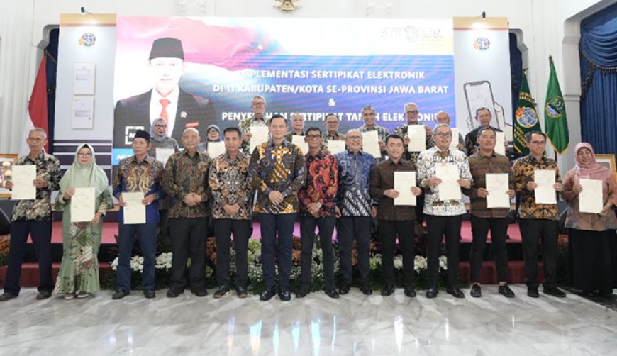 Guna Tingkatkan Kepastian Hukum, PT KAI Terima eSertipikat Tanah di Kota Banjar